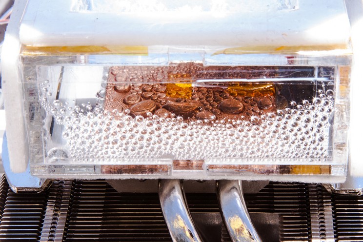 Harvesting water from air