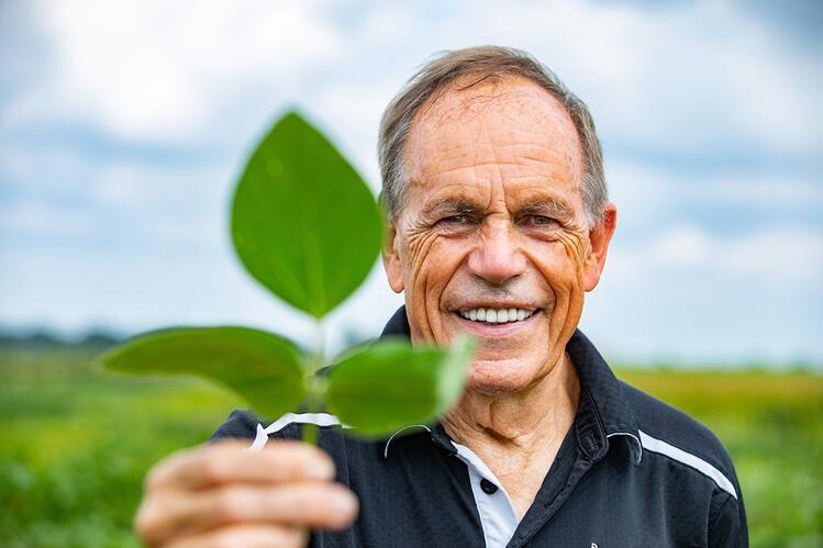 Continuing a Vision for Better Crops: The Legacy of Dr. Steve Long